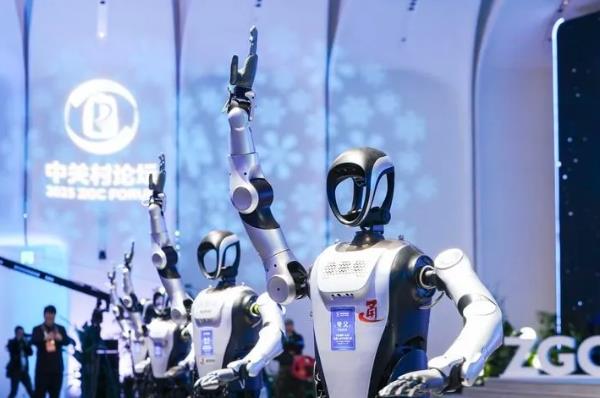 人形机器人为啥进步“神速”?