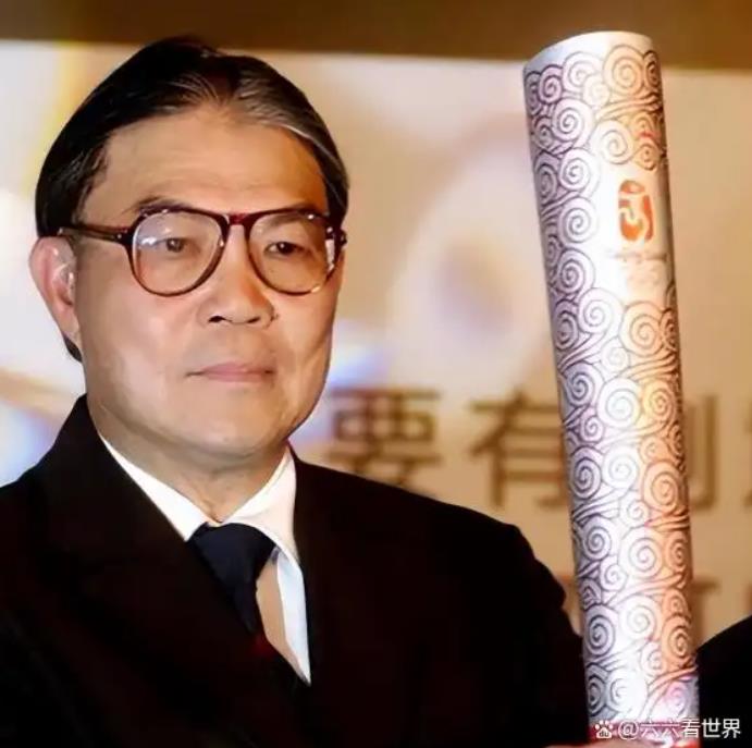 霍震霆受邀观礼十五运开幕式：见证粤港澳体育盛事，感慨万千