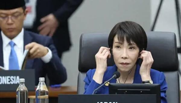 日本要“打”，中方将奉陪到底！钓鱼岛驱逐战上演，30万自卫队作选择，解放军已严正以待！