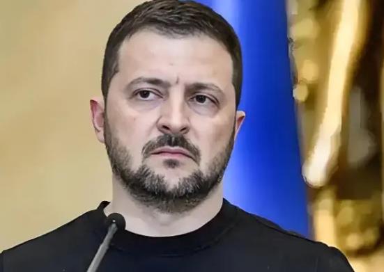 265票通过决议，乌克兰政坛“地震”！泽连斯基亲信国防部长下台