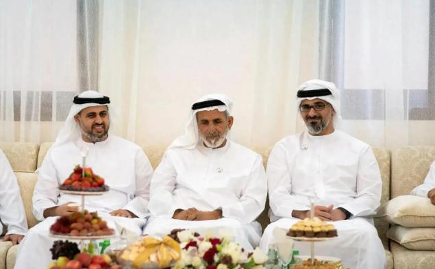  为什么海湾国家不愿中立了？阿联酋明牌支持美军，劝特朗普打服伊朗！